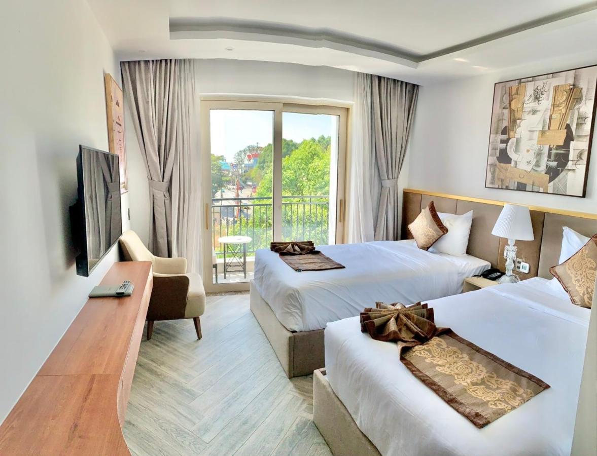 Ngon Avatar Hotel Плейку Екстер'єр фото
